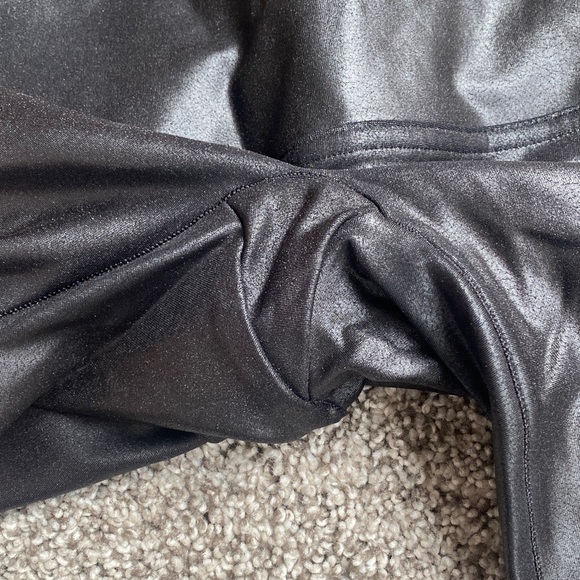 Spanx faux leather leggings - Picture 4 of 4